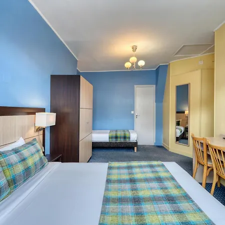 Phenix Hotell 2*