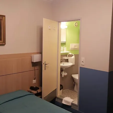 Phenix ホテル パリ