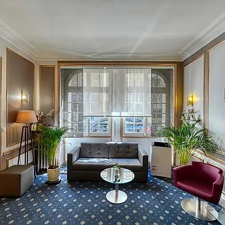 Phenix 2* Paris