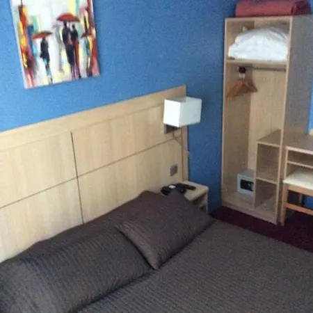 Hotel Phenix